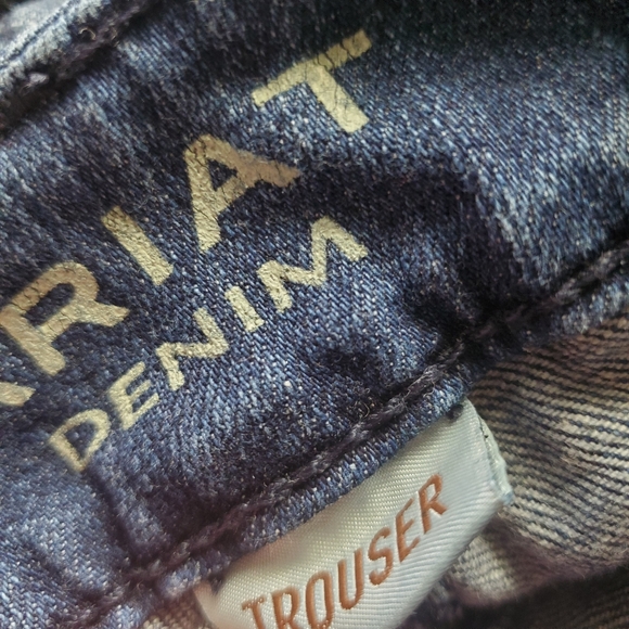 Ariat Denim Ella Trouser Wide Leg Jeans In Bluebell Stretch Denim - Picture 11 of 16